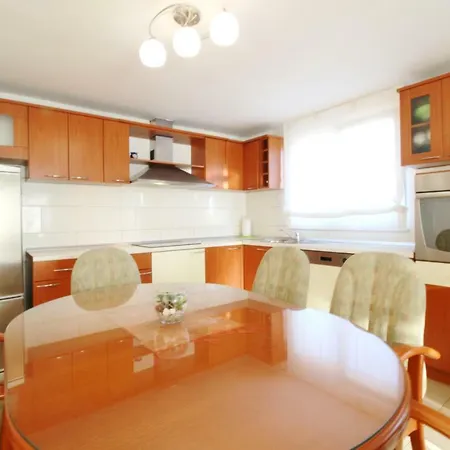 Lana & Ema Apartman